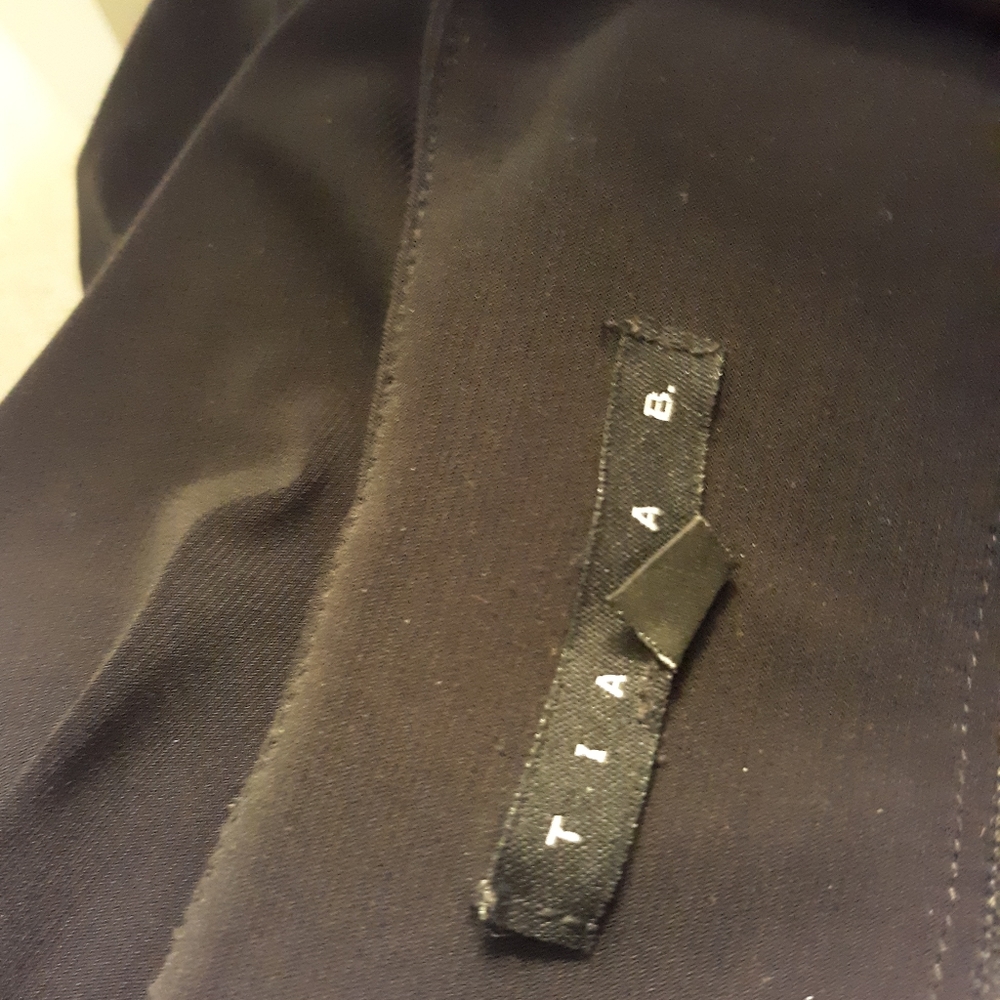 ZIPPER NECKLINE SHIFT DRESS - Picture 7 of 7